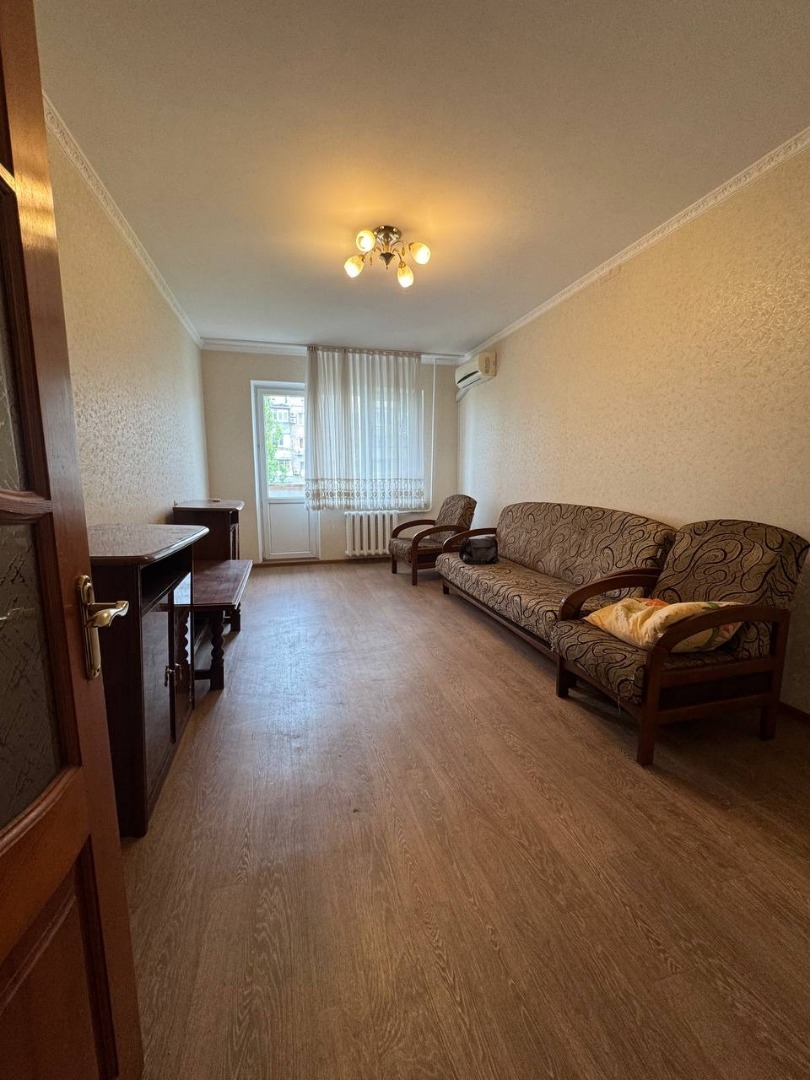 продажа трехкомнатной квартиры номер A-173941 в Киевском районе, фото номер 15